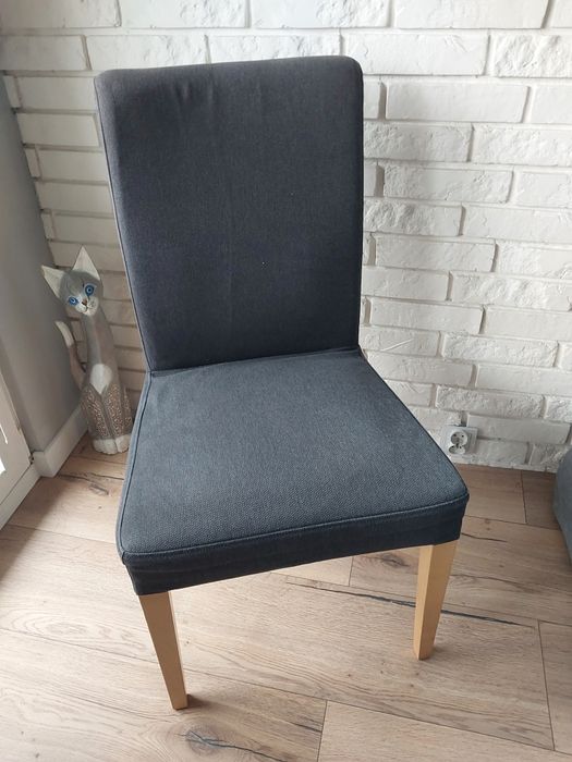 Krzesła Henriksdal IKEA 4 sztuki + dodatkowe pokrowce