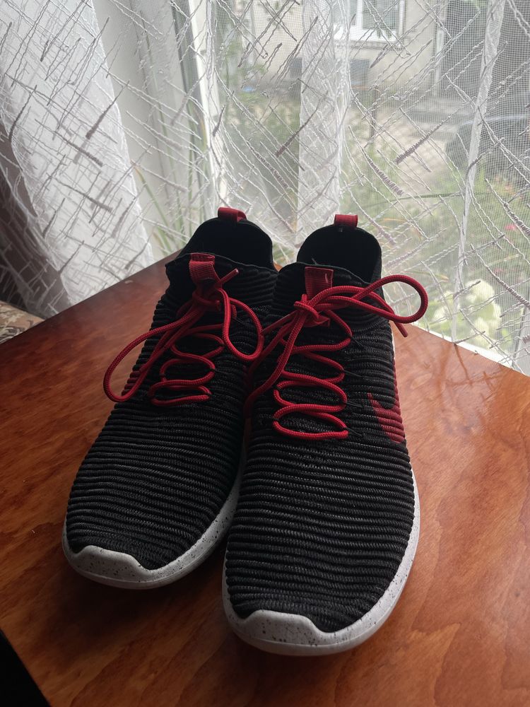Кросівки nike 40,5 розмір