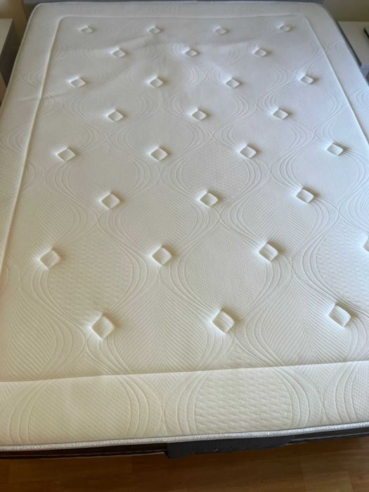 Colchão de casal molas ensacadas