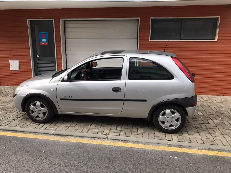 Opel Corsa C 1.7 DTI Ano 2001