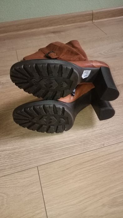 Взуття жіноче осіннє