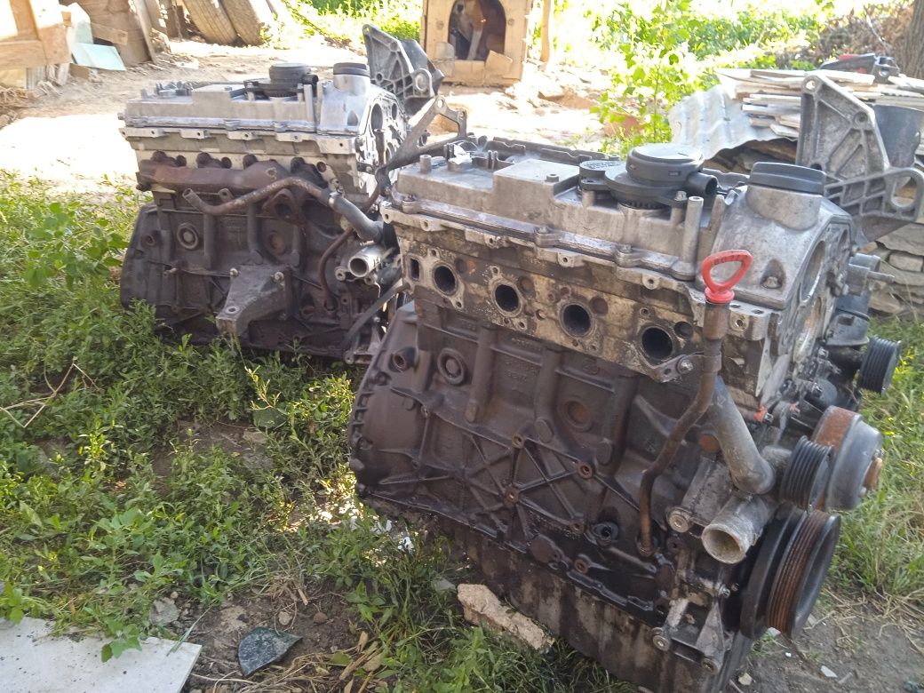 Двигун мерседес спрінтер можливо по детально 2,2 cdi в наявності 2двиг