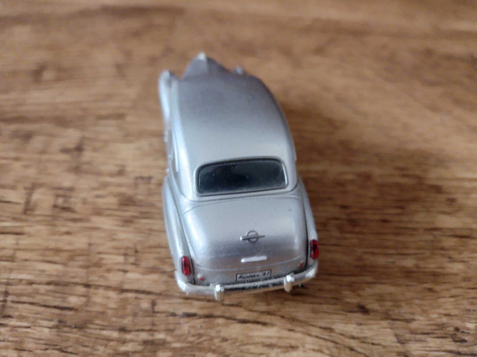 Opel Kapitan 1951, Opel Collection 1:43