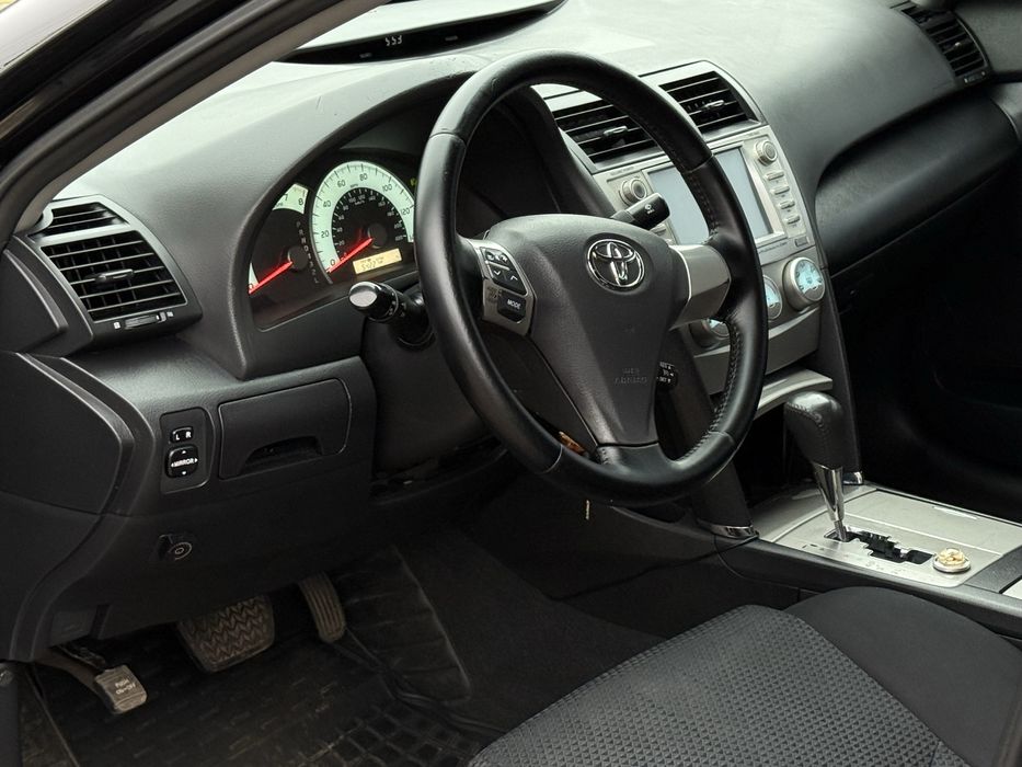 Продам авто Toyota Camry 40 автомат