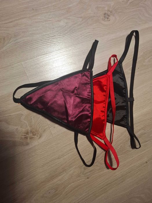 Zestaw 8 sztuk stringów XL