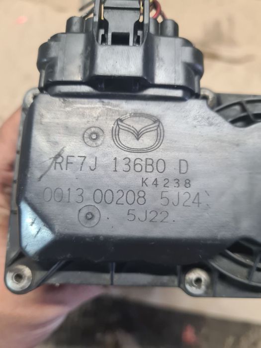 Дросельна заслонка Mazda 5 6 Мазда gg gh rf7j rf7j136b0d