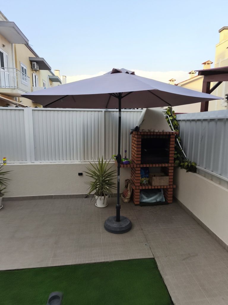 Vendo chapéu exterior com base