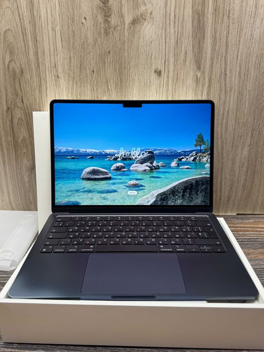 БВ Apple MacBook Air (2022) M2 A2681 13.6|Retina|Apple M2|8GB|256GB