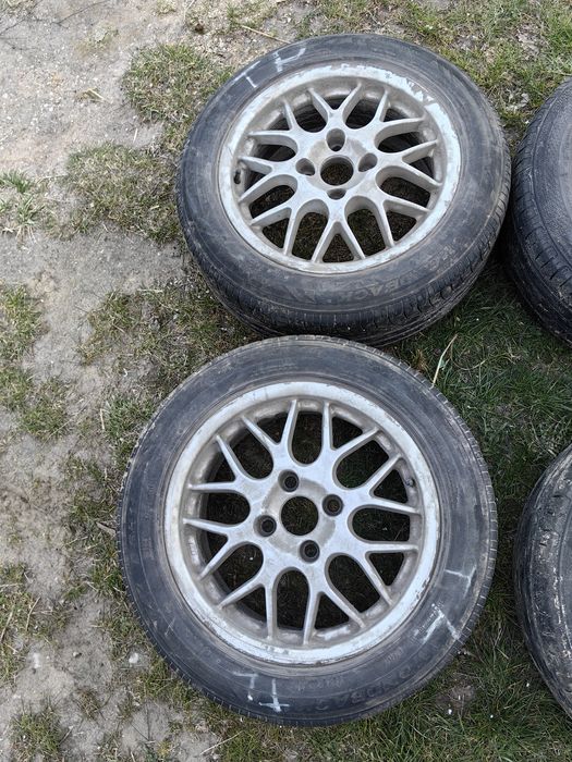 Sprzedam alufelgi wraz z oponami letnimii