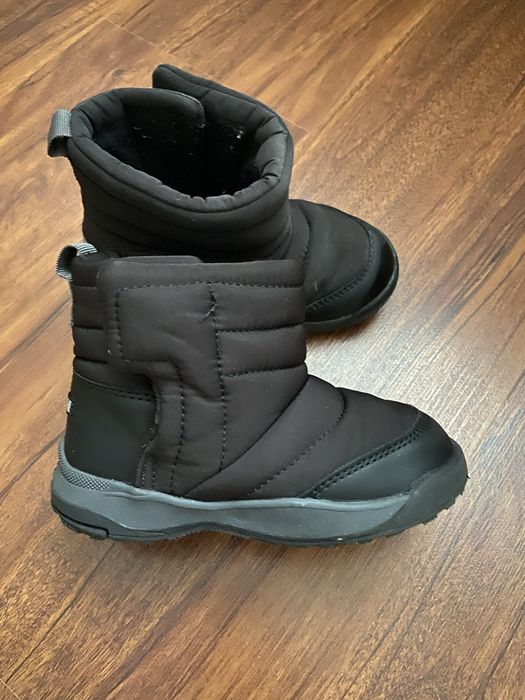 Продам ботінки зимові  зара