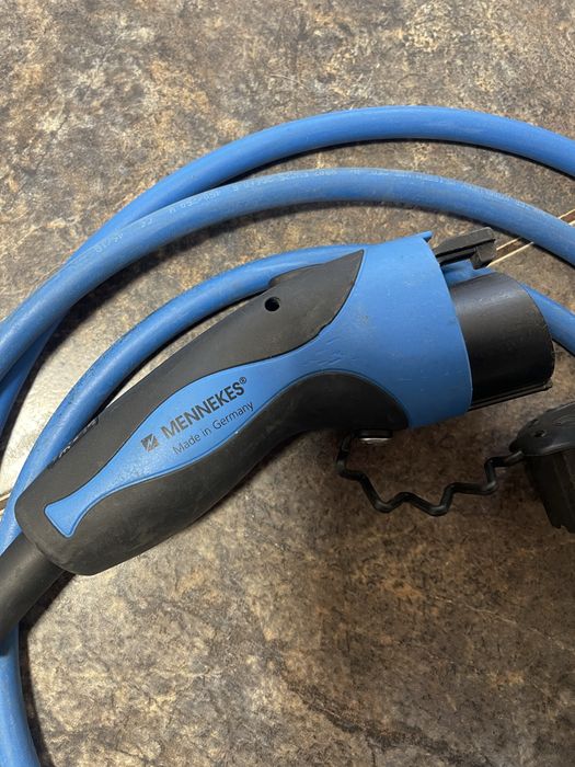 Кабель Mennekes для зарядки електромобіля Type2 to Type1