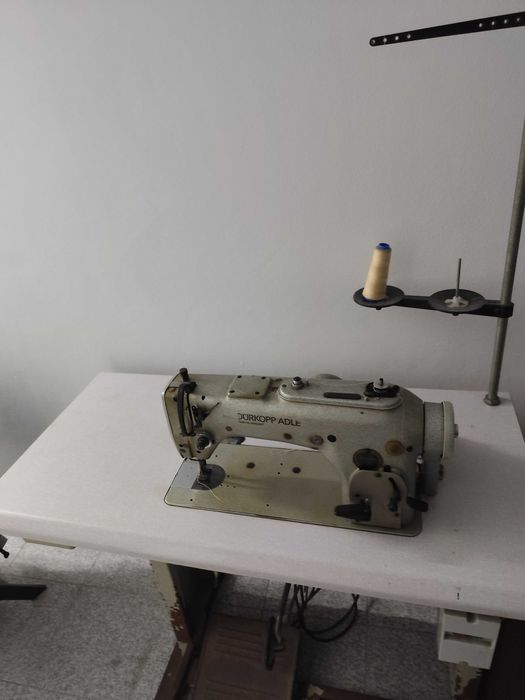 Durkopp Adler  máquina costura Zig-zag
