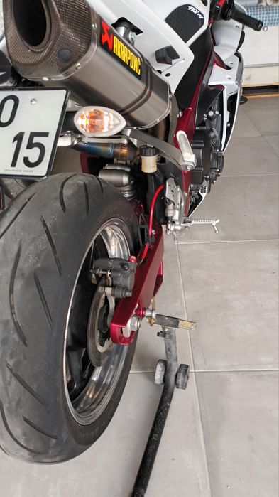 Yamaha R1 crossplane 2009