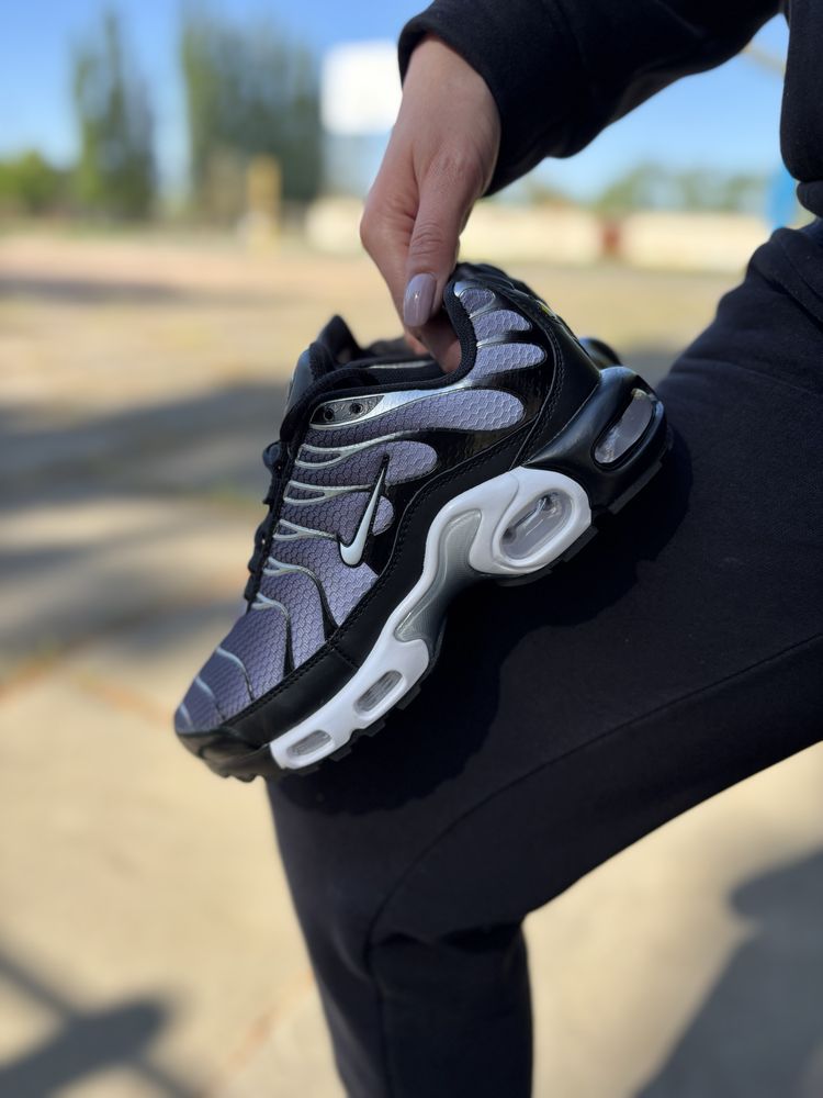 Жіночі кросівки Nike Air Max Tn Plus Grey White Black Blue