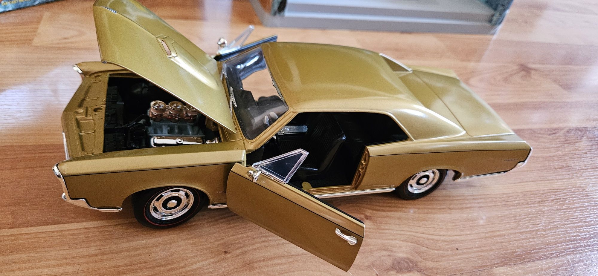 1:18 Ertl Pontiac GTO