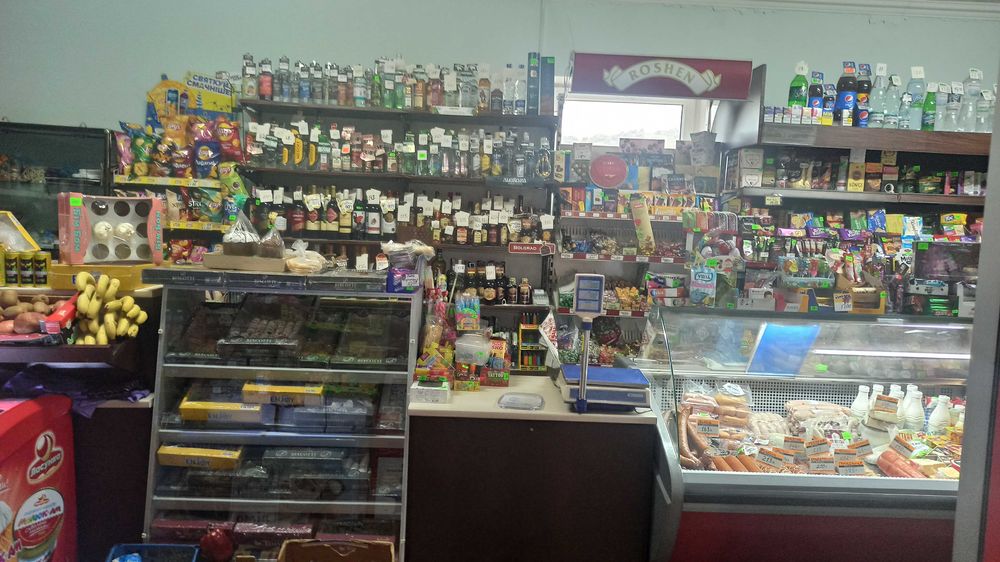 Продам промислово-продуктовий магазин