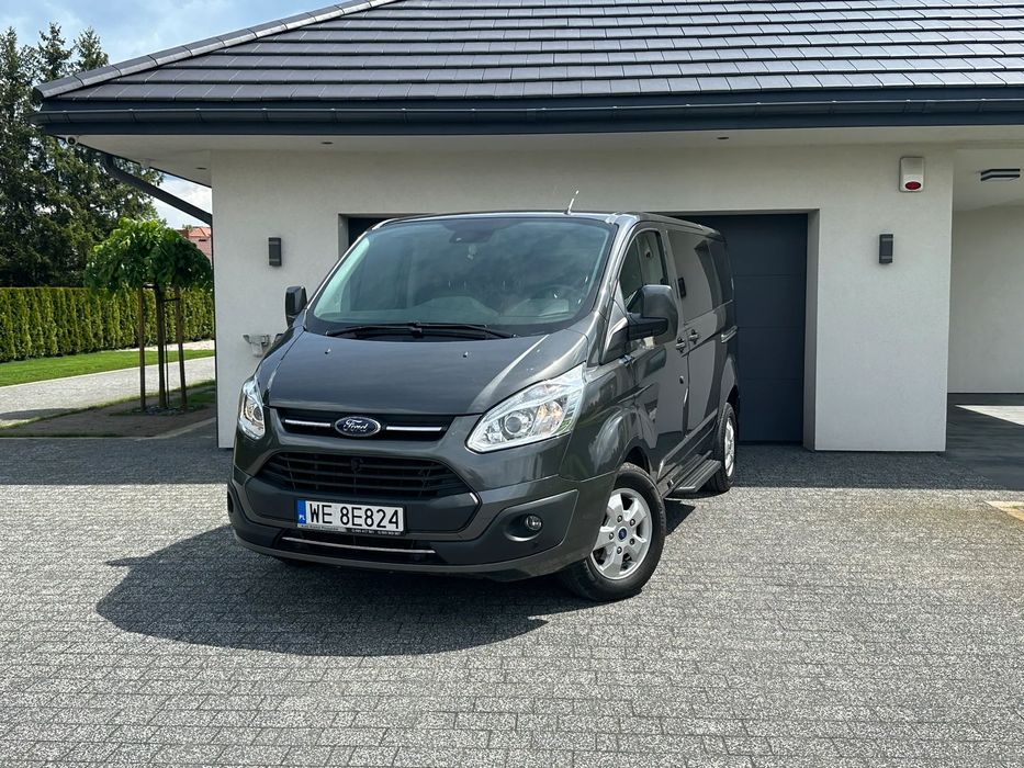 Ford Transit Custom  Ford Transit Custom  2.0 TDCi 131 KM 6-osobowy + przestrzeń ładunkowa
