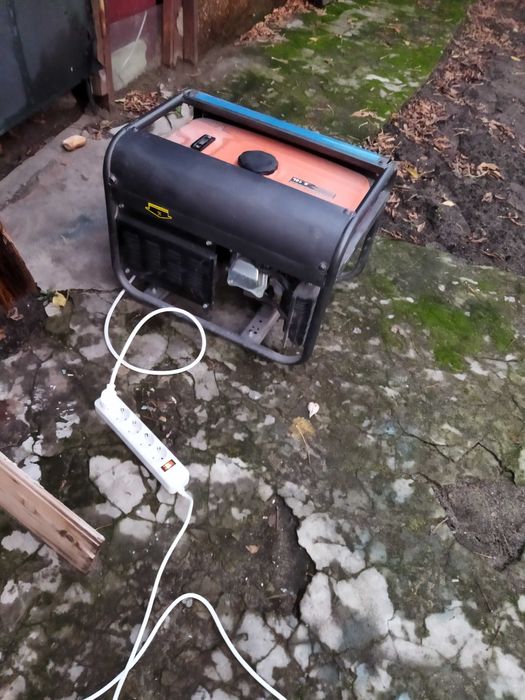 Бензиновий генератор 3.5 кВт