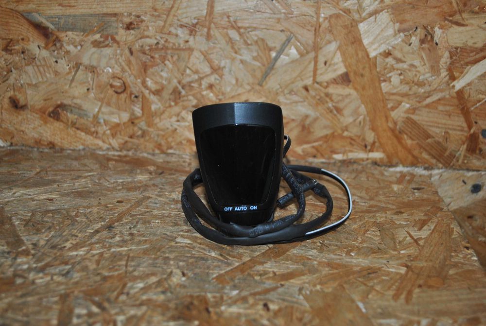 Nowa lampka rowerowa przednia Prophete Reflektor LED 70 lux wyłacznik