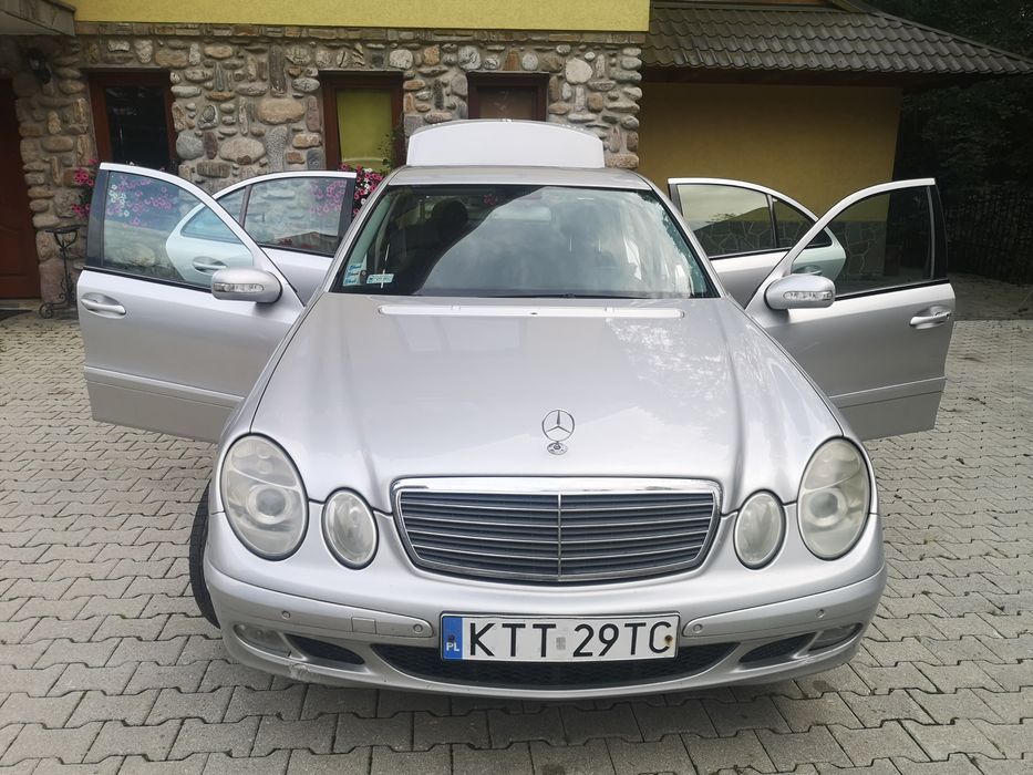 Mercedes E320 W211