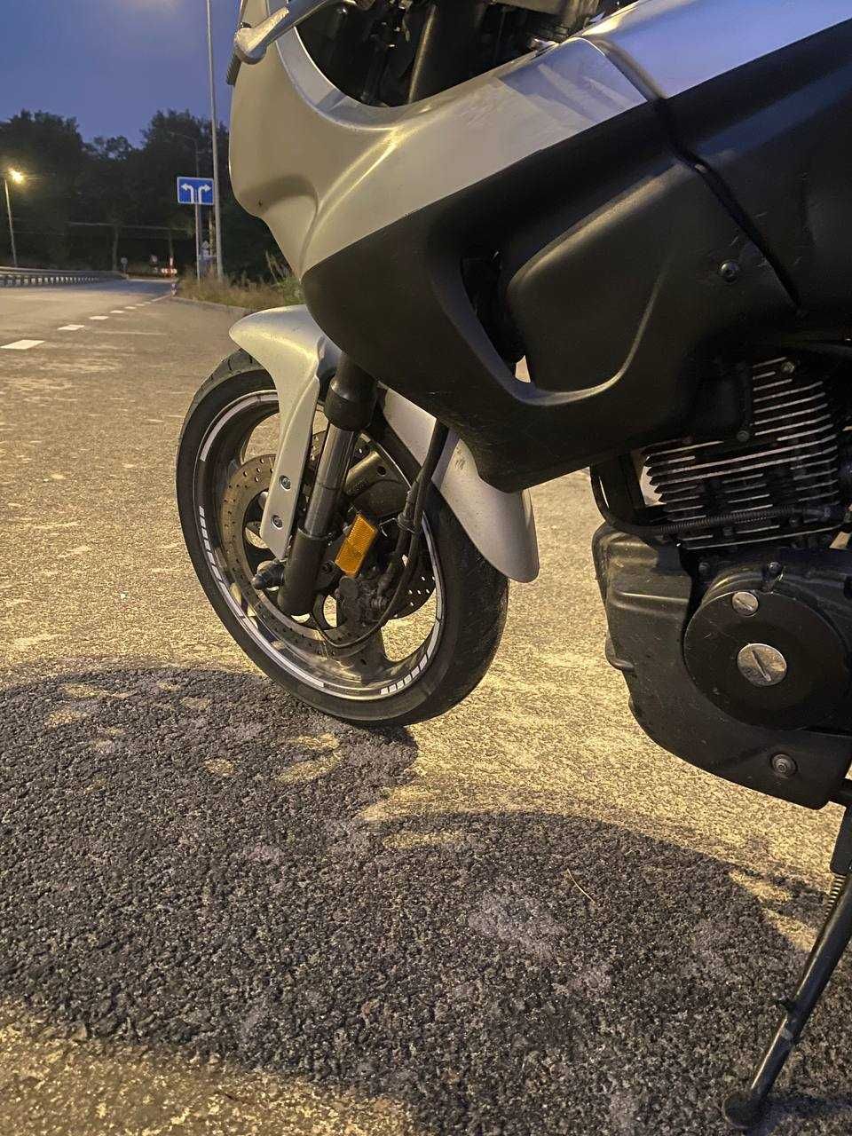 Продаю Zongshen zs250gs