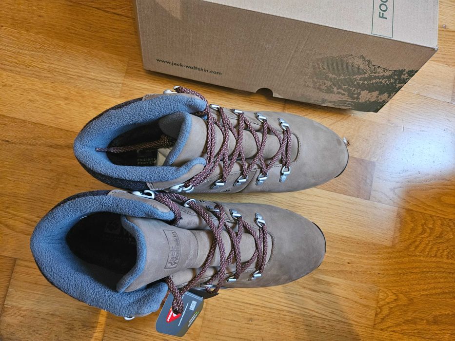 Męskie buty zimowe ocieplane Jack Wolfskin ThunderBay r.45,5 Primaloft