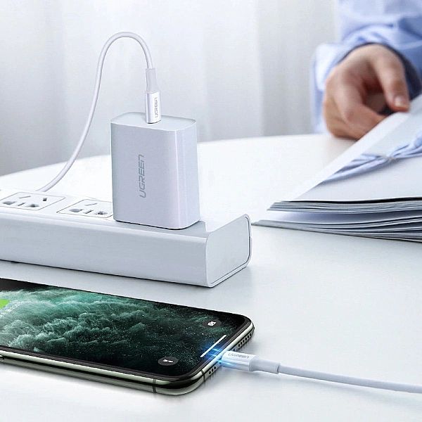 Ugreen kabel przewód MFi USB Typ C - Lightning 20W 3A 0.25 m biały (US