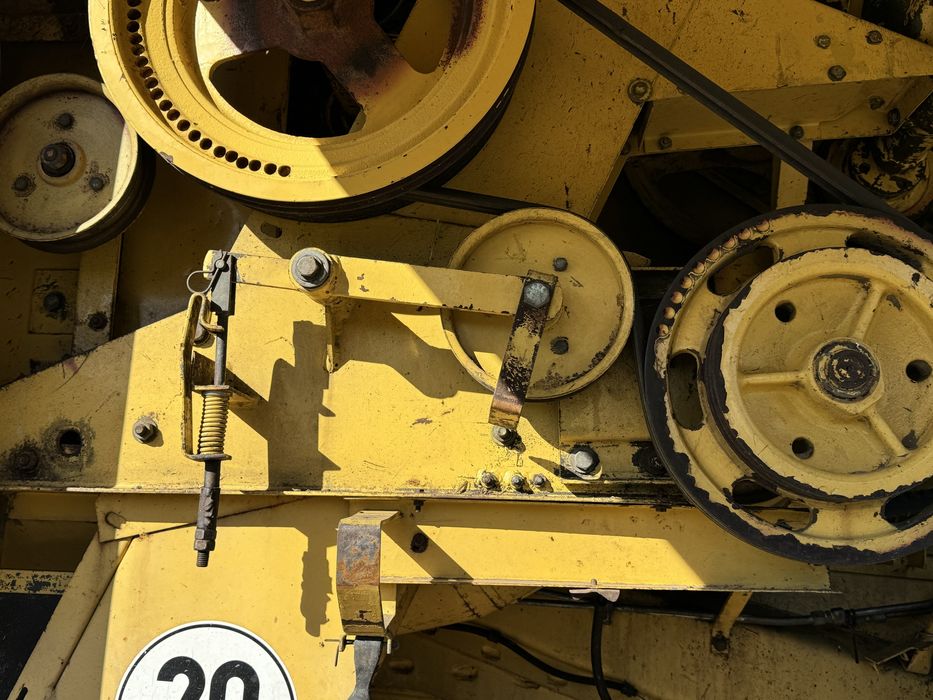 Neu holand Комбаин