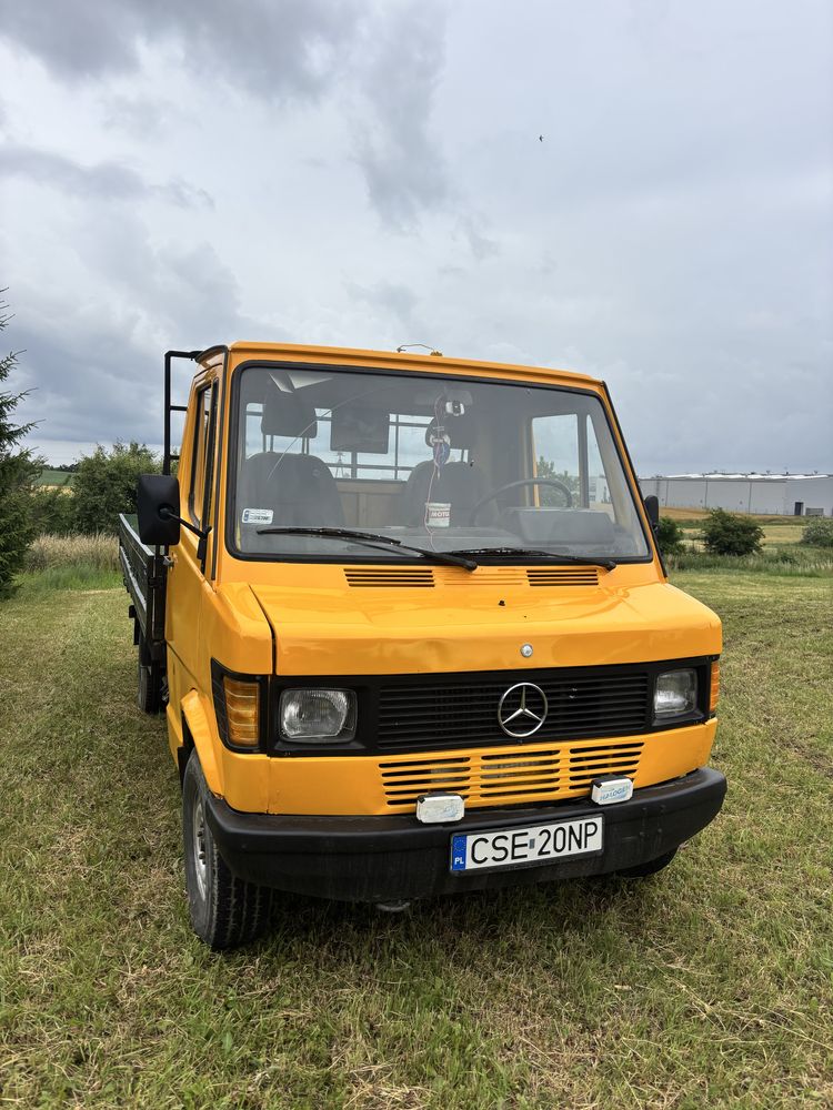 Mercedes 208d Kaczka 2,9d wspomaganie