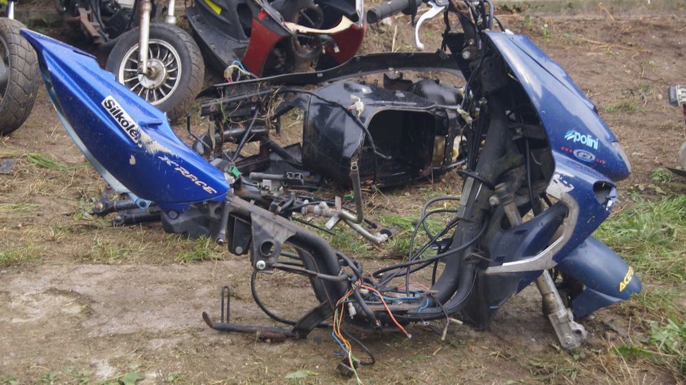 Aprilia SR rama lagi owiewki kierownica instalacja stopka