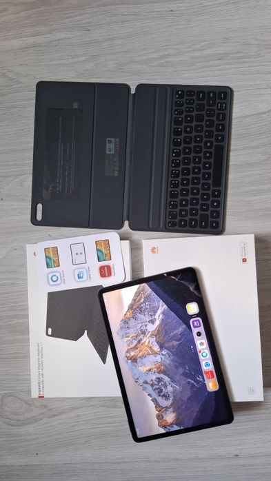 Tablet Huawei MatePad 11 i klawiatura