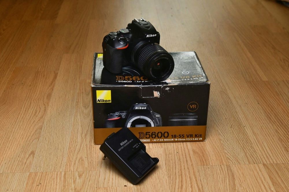Фотоапарат Nikon d5600 kit.