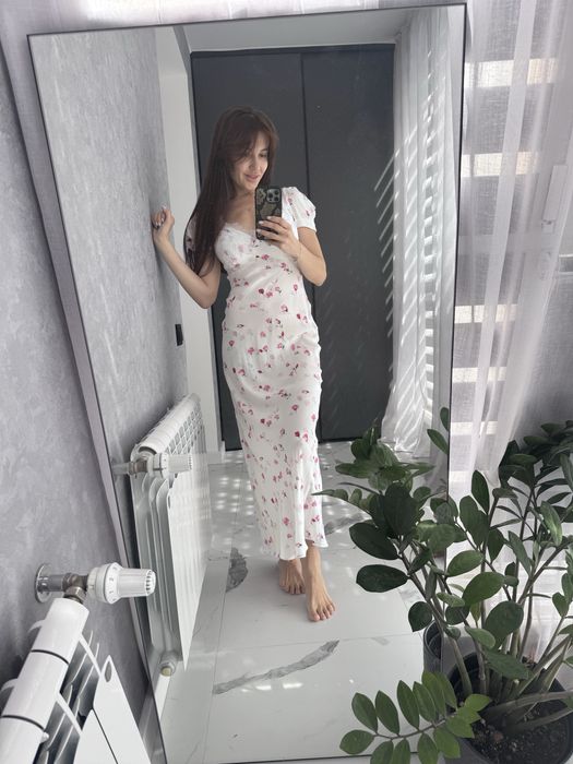 Сукня і рожевий жакет