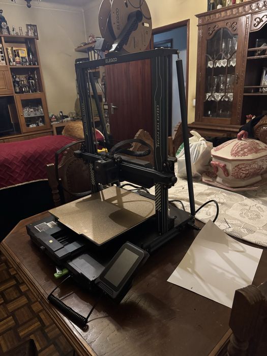 Impressora 3D elegoo neptune 4 plus