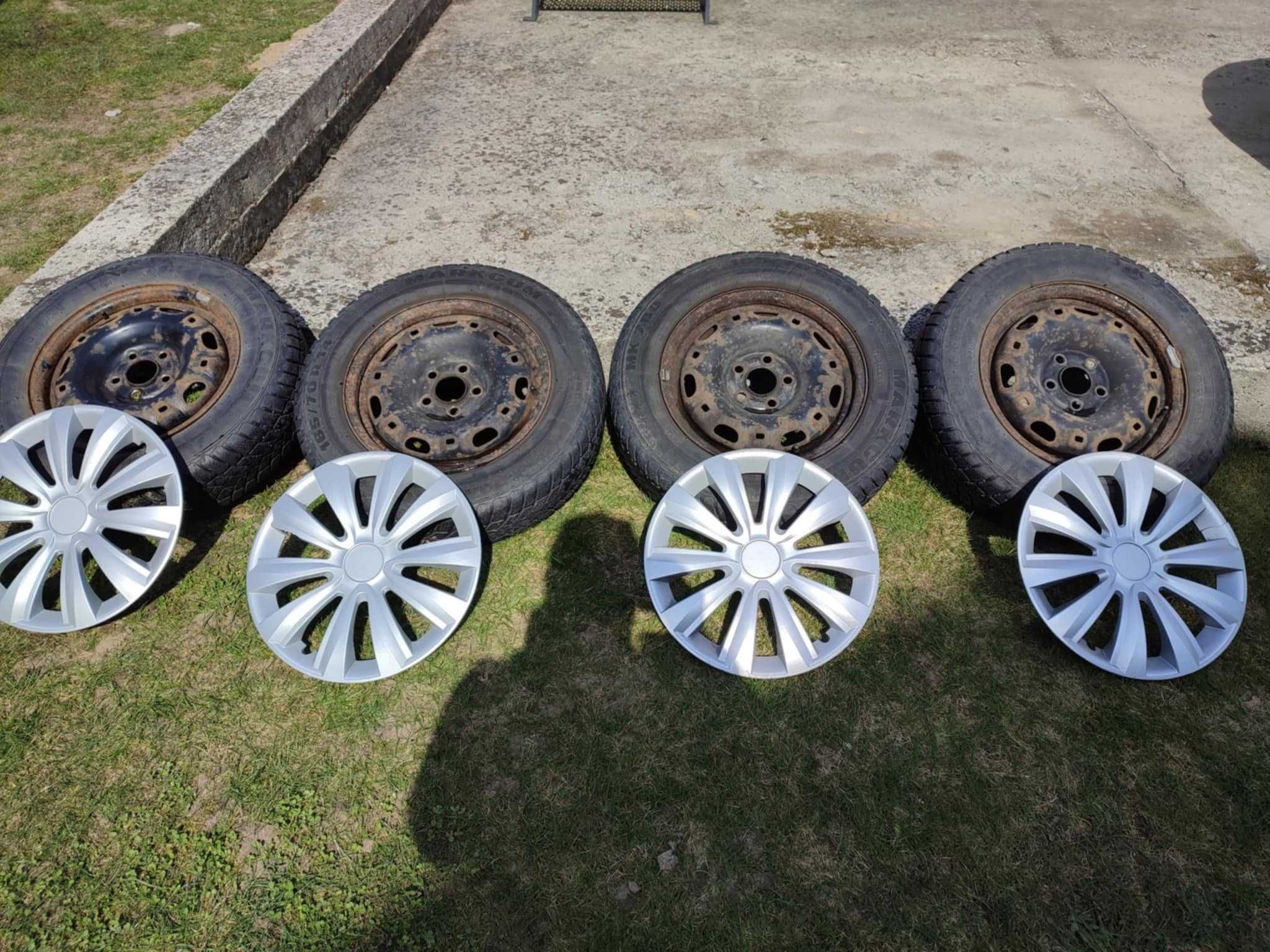 Opony zimowe 165/70 R14 + felgi stalowe + kołpaki