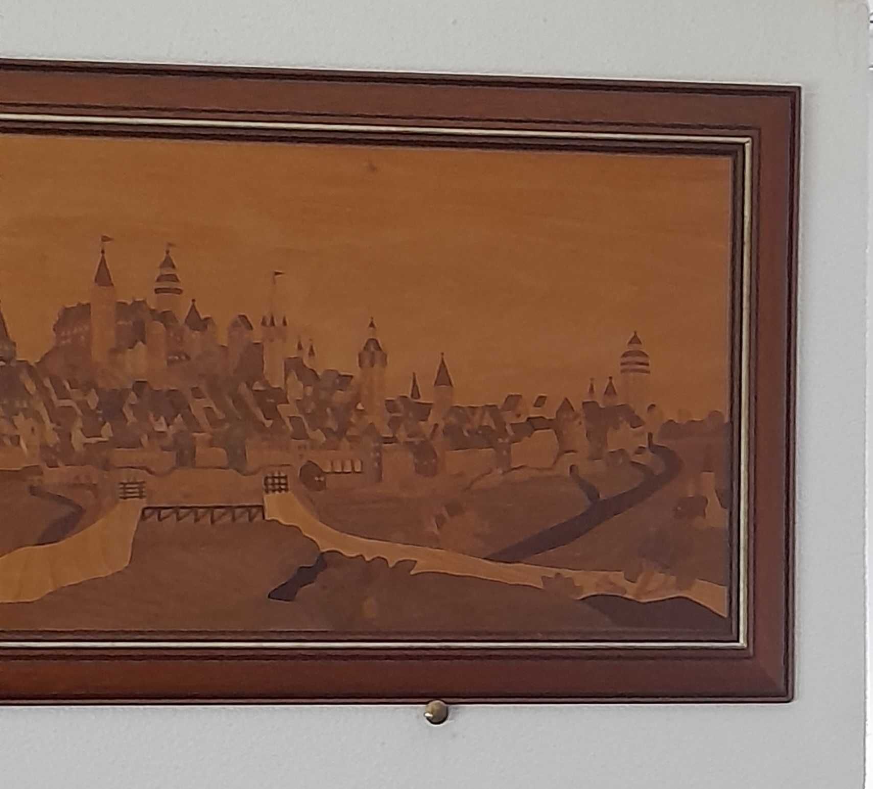 Quadro Nuremberg em madeira embutida