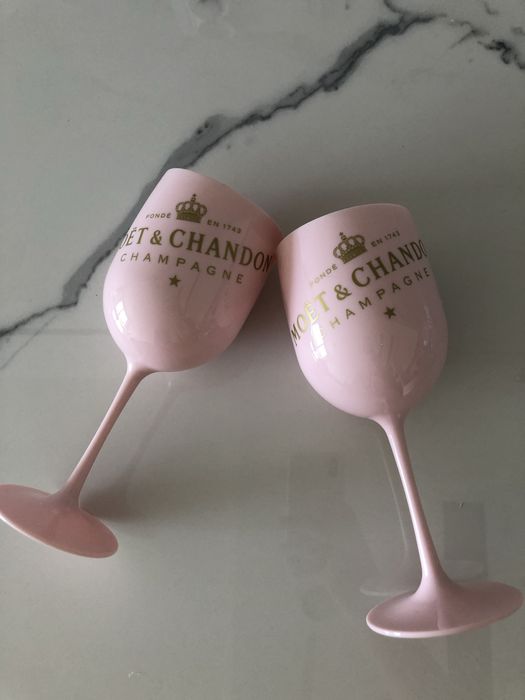 Piękne kieliszki Moët Chandon