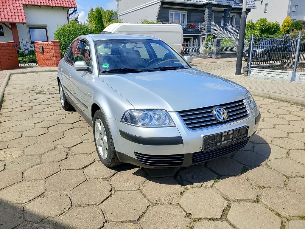 B5fl * 1.6 * mpi * 102KM * klimatyzacja * Alu 16 * sedan *