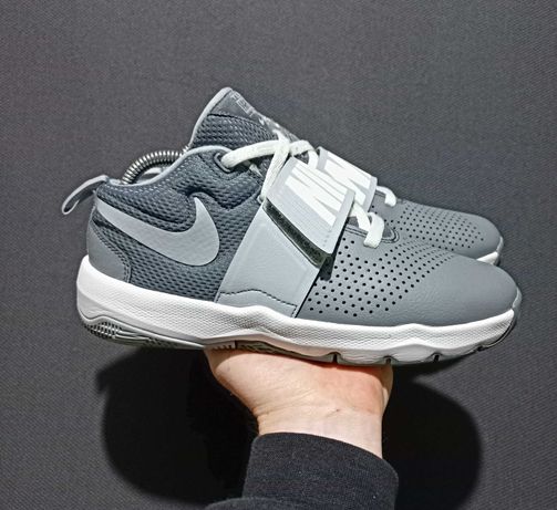 Кроссовки Nike Team Hustle D 8 (GS) Grey