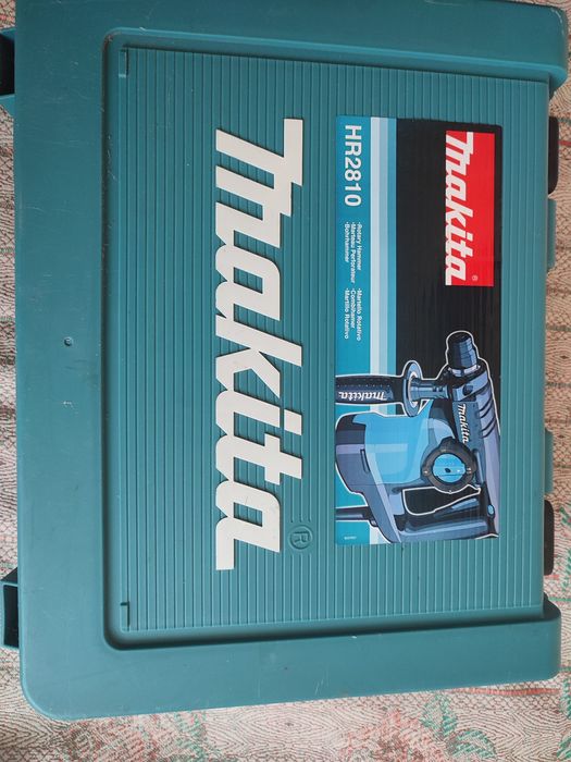 Перфоратор Makita HR 2810