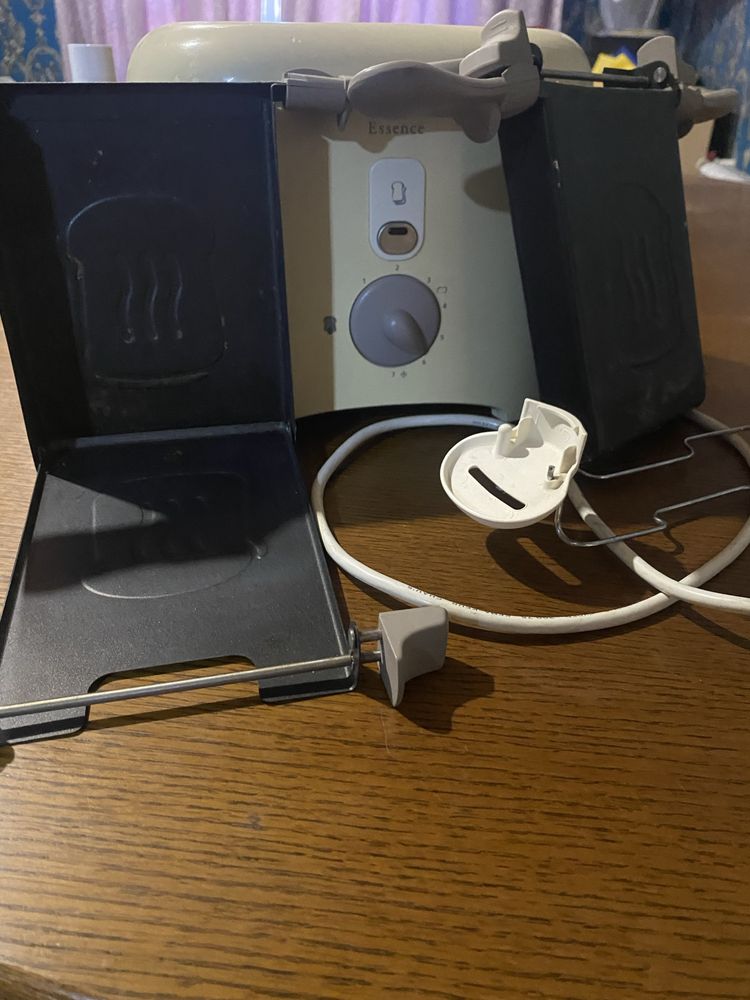 Продам тостер Philips
