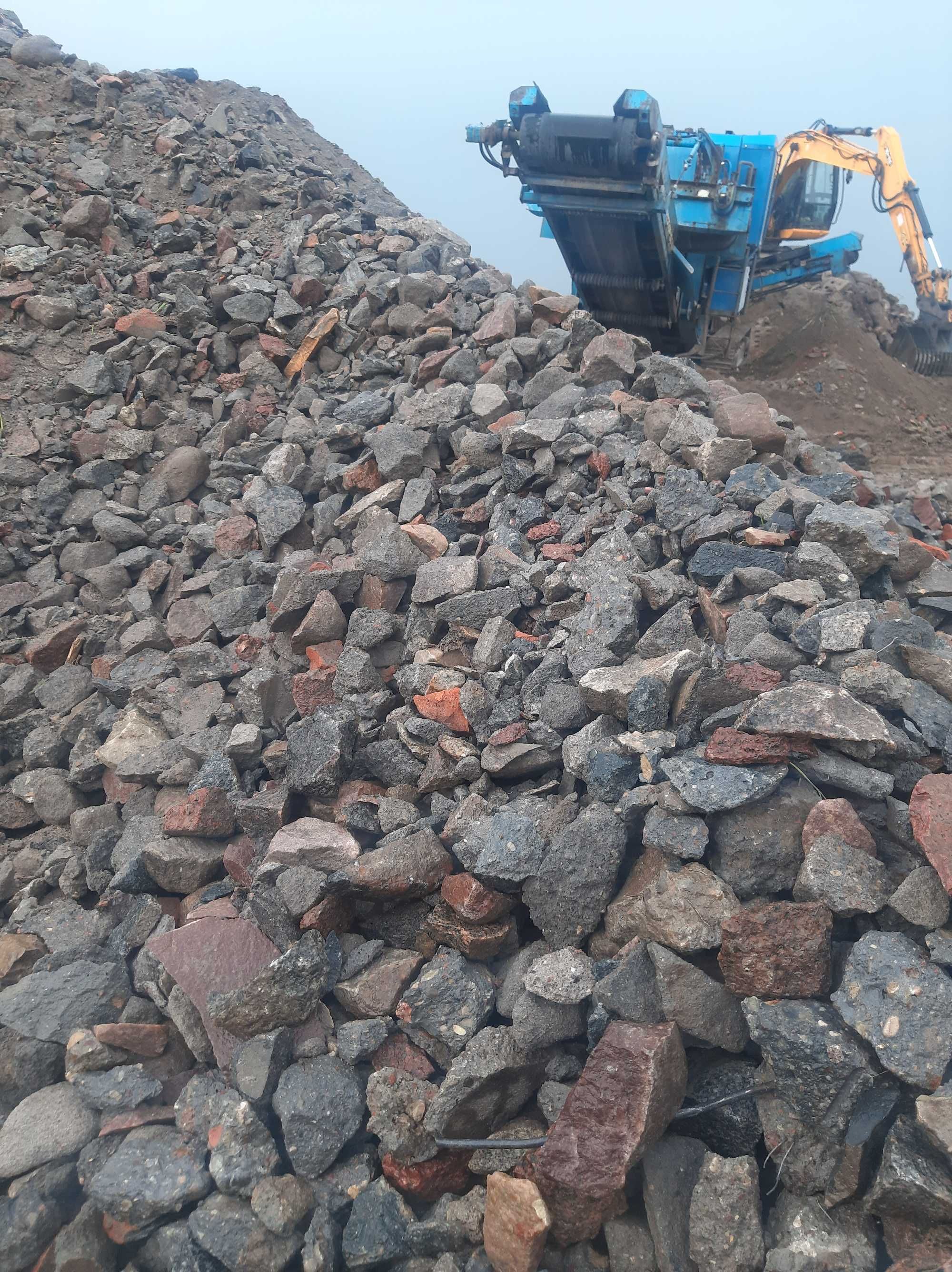 Gruz,destrukt,kliniec, kamienno betonowy z kruszarki, utwardzenie,
