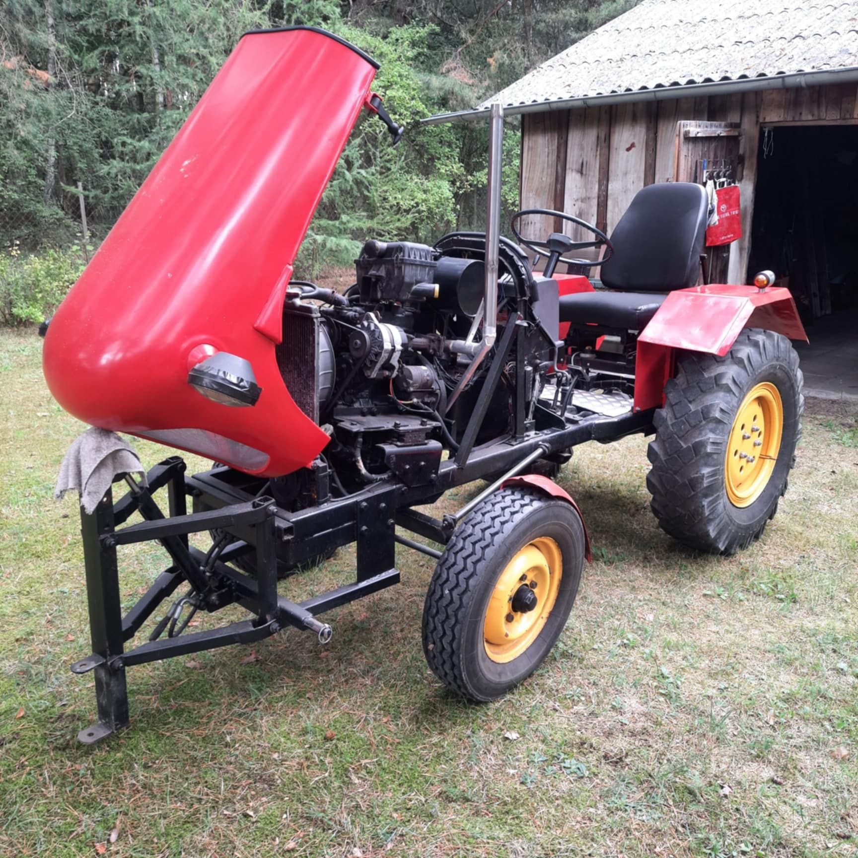 Fajny Traktor Tom