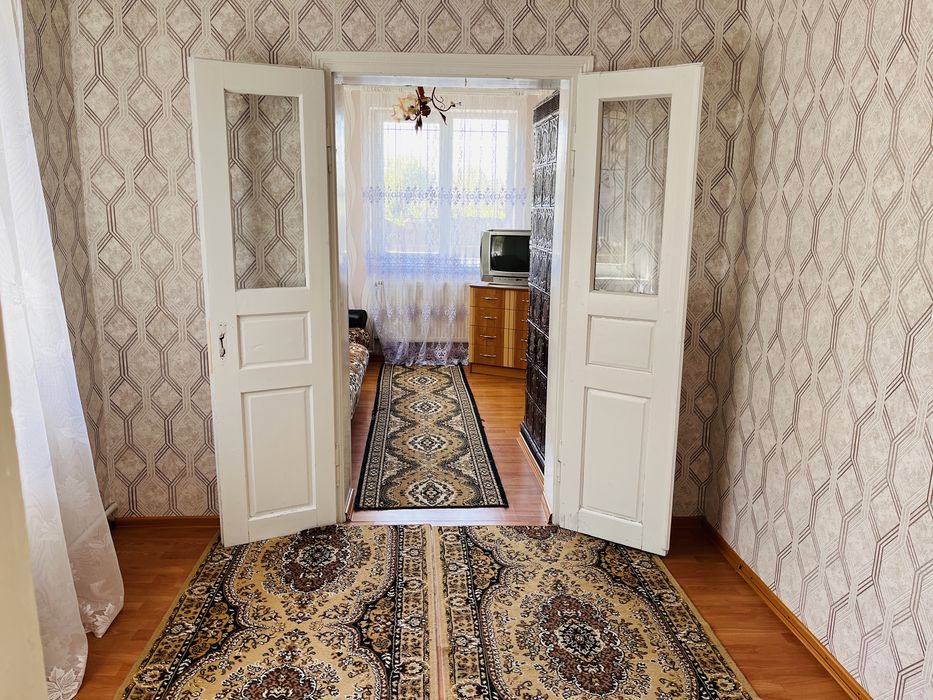 Будинок у Новоселиці — БЕЗ КОМІСІЇ, можливо придбати під євідновлення