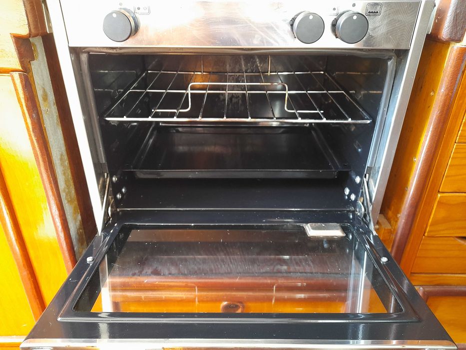 Fogão com forno para barco