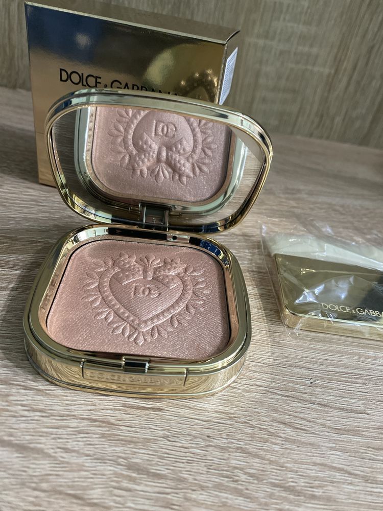 Хайлайтер Dolce&Gabbana тон 00 універсал лайт