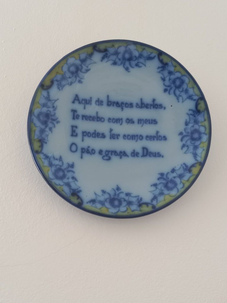 Pratos.  antigos