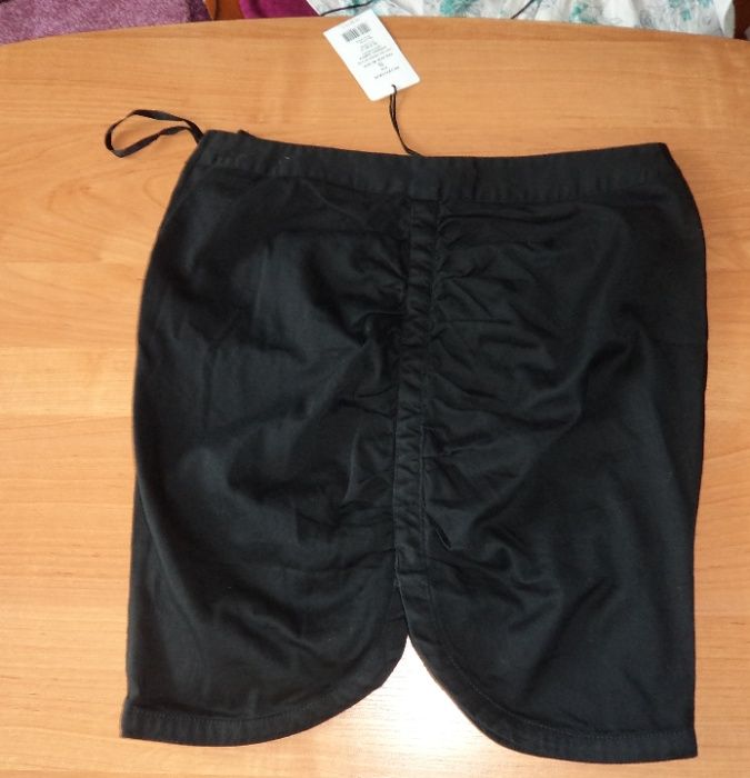 Nowa asymetryczna mini czarna spódnica tanio