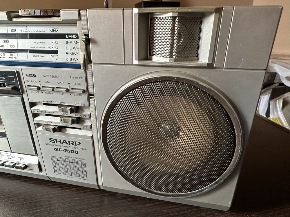 Sharp GF-7500h boombox