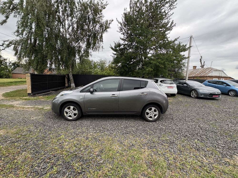 Nissan Leaf 2014